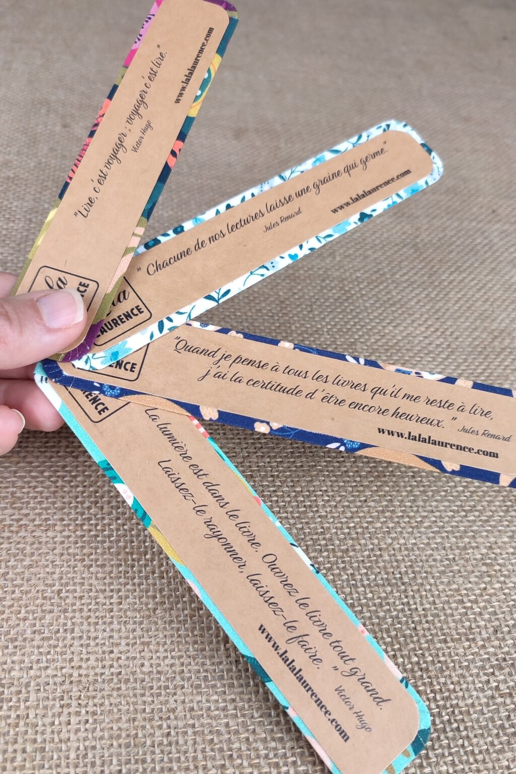 Marque-page en tissu Citation sur la Lecture