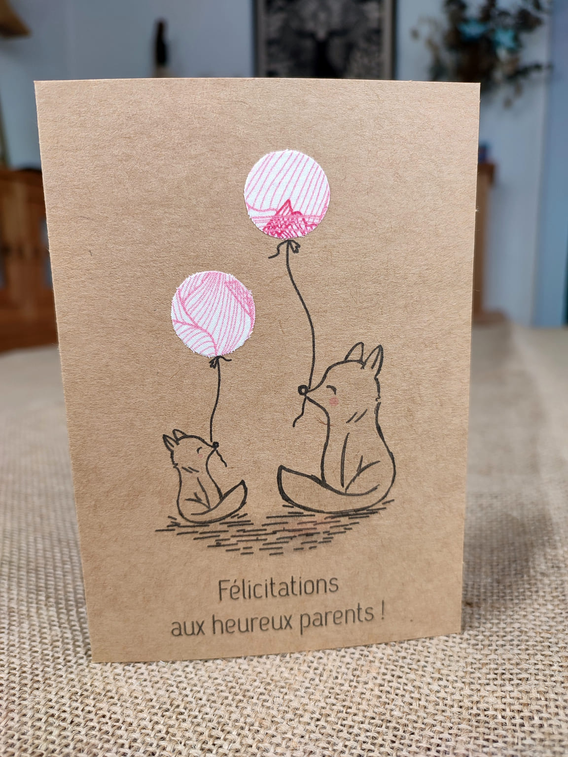 Carte en papier et tissu Félicitations aux heureux parents - Ballons roses