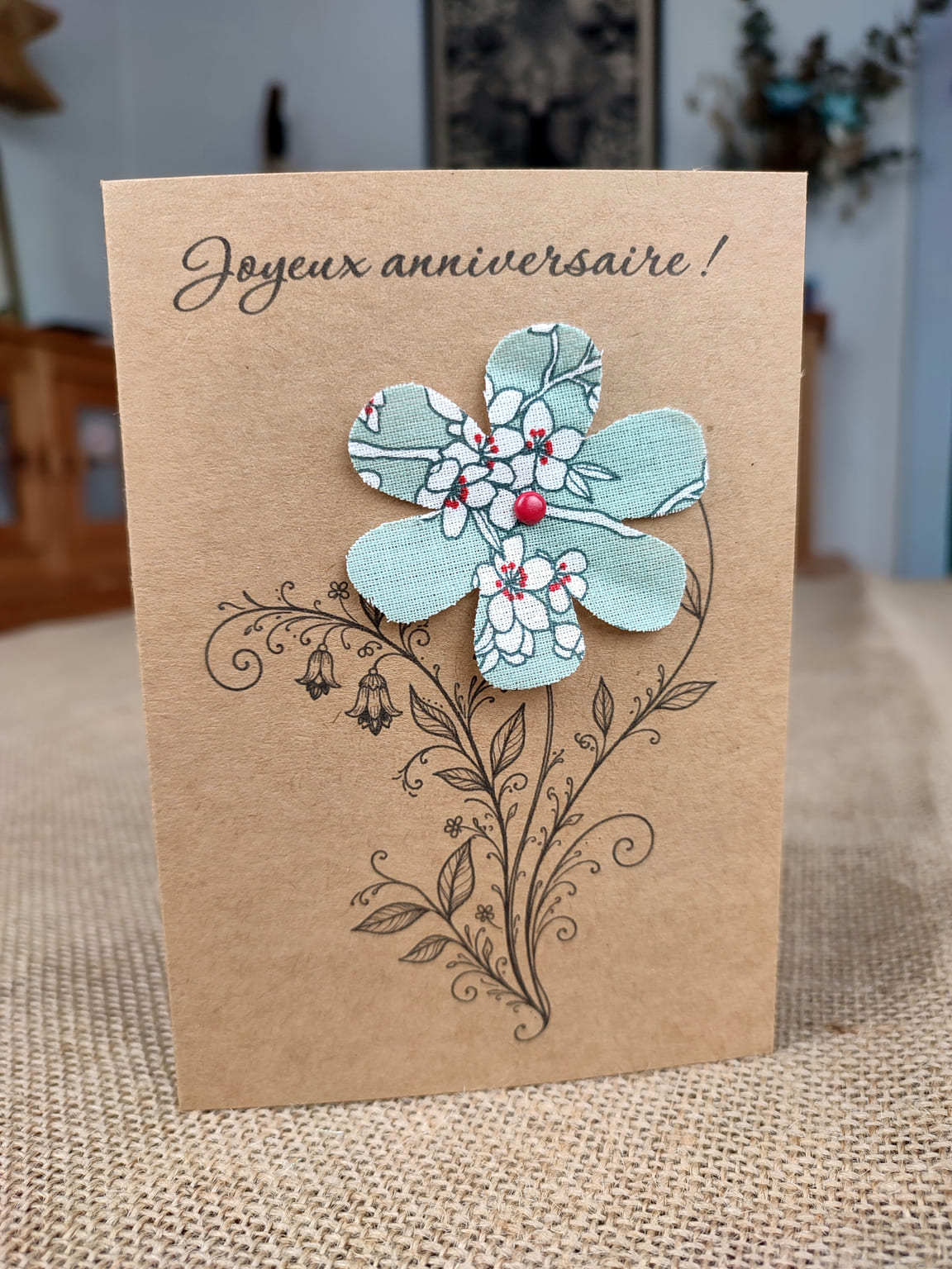 Carte en papier et tissu Joyeux anniversaire Fleur découpée amandiers